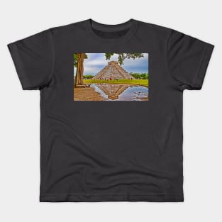 Chichen Itza. Yucatan. Mexico Kids T-Shirt